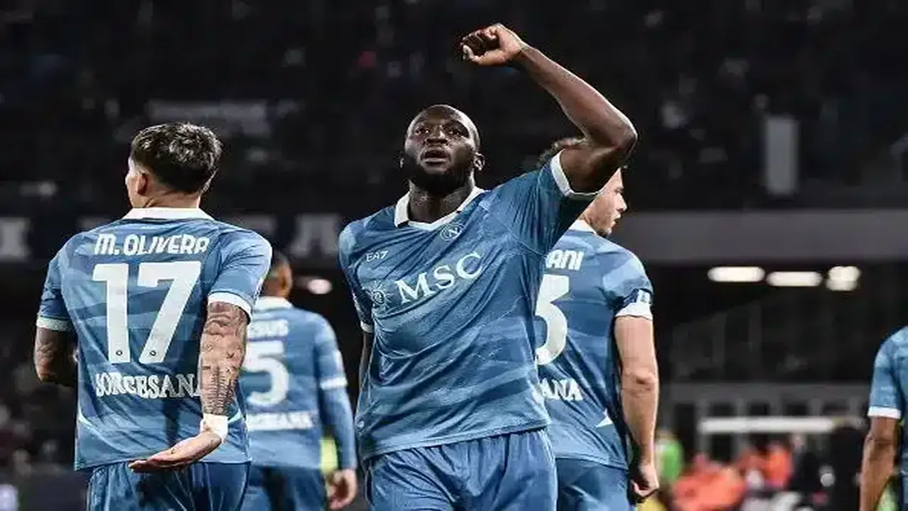 لوكاكو يقترب من الرجوع إلى الدوري الإنجليزي ونابولي يحدد سعره